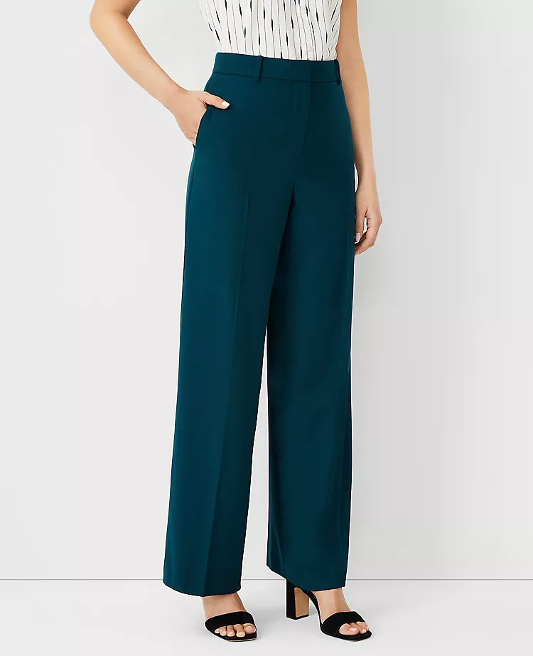 The Petite Wide-Leg Pant in Airy Wool Blend - Curvy Fit