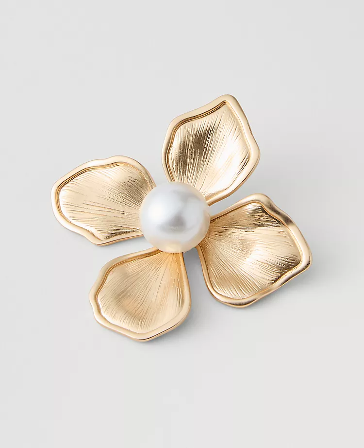 Pearlized Flower Brooch