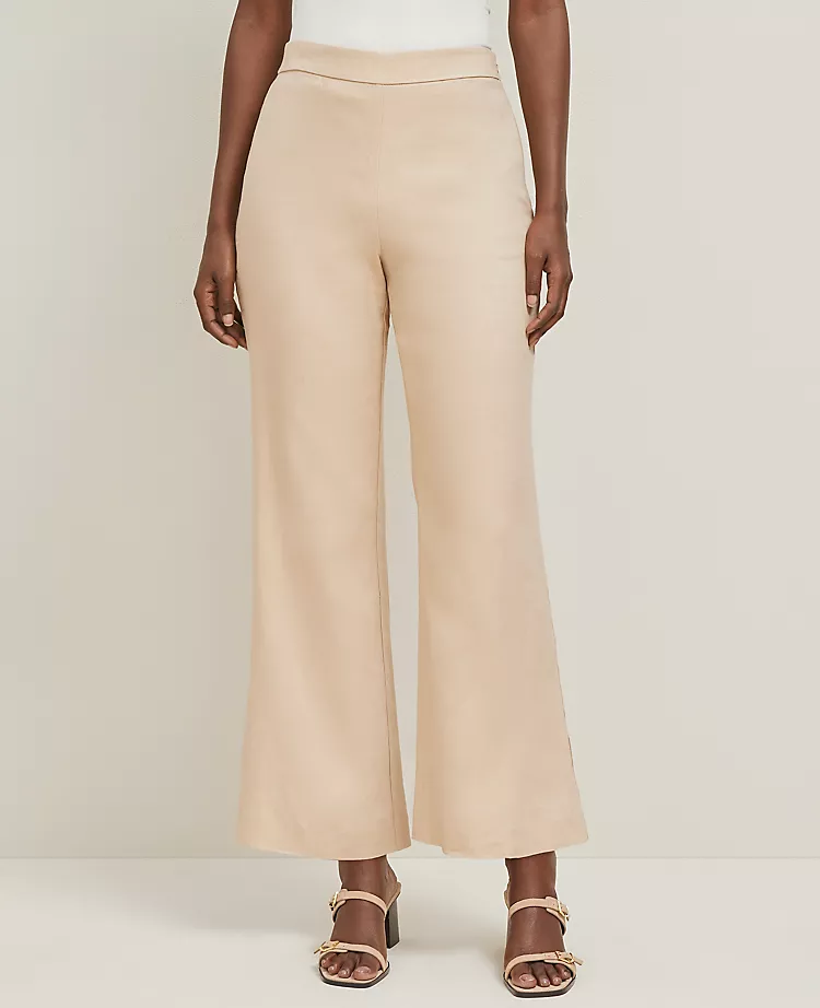 The Flare Ankle Pant in Linen Blend &mdash; Curvy Fit