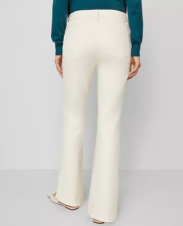 The Boot Jean - Curvy Fit