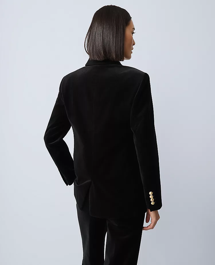 17757-The-Crosby-Blazer-in-Velvet-3.webp The Crosby Blazer in Velvet