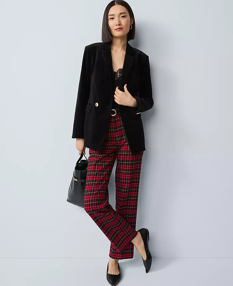 17757-The-Crosby-Blazer-in-Velvet-5.webp The Crosby Blazer in Velvet