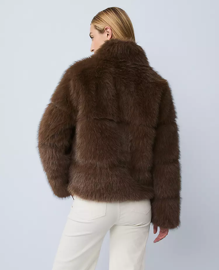 18039-Weekend-Collection-Faux-Fur-Short-Jacket-3.webp Weekend Collection Faux Fur Short Jacket