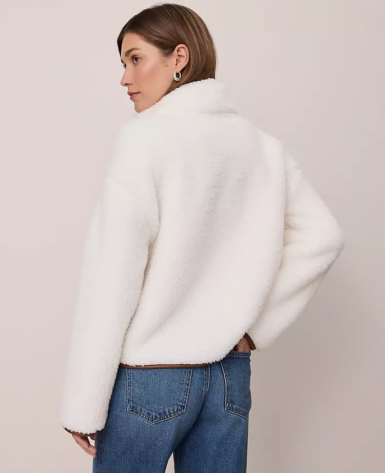 19249-Weekend-Collection-Half-Zip-Sherpa-Pullover-2.webp Weekend Collection Half-Zip Sherpa Pullover