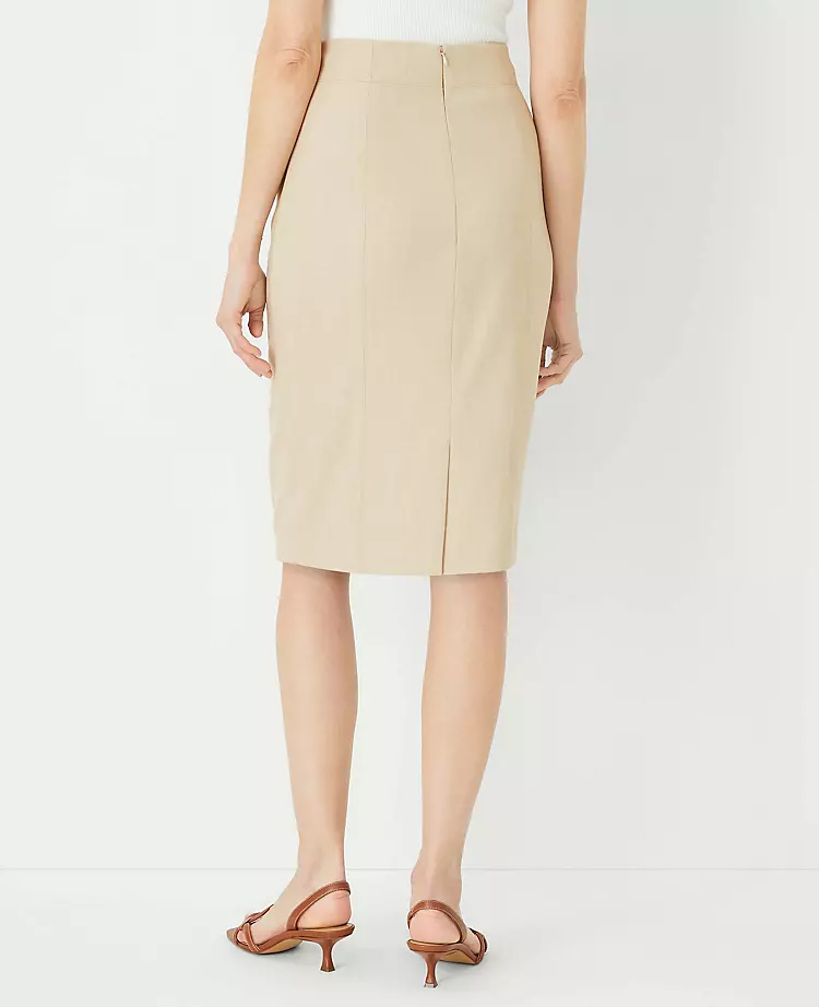 20488-The-Seamed-Pencil-Skirt-in-Bi-Stretch-3.webp The Seamed Pencil Skirt in Bi-Stretch