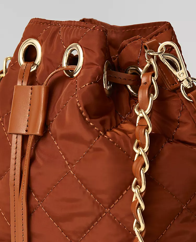 3165-Quilted-Drawstring-Bucket-Bag-3.webp Quilted Drawstring Bucket Bag
