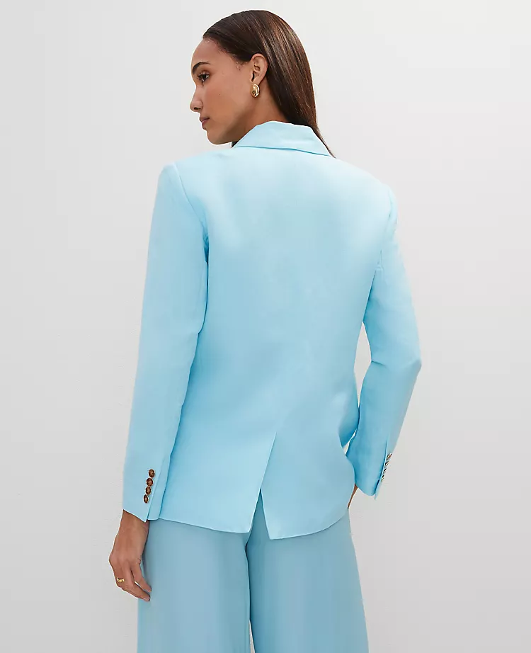 The Relaxed Double Breasted Blazer in Linen Blend