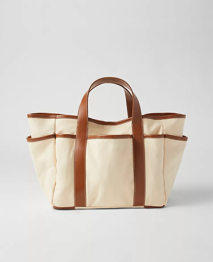Weekend Collection Garden Tote Bag