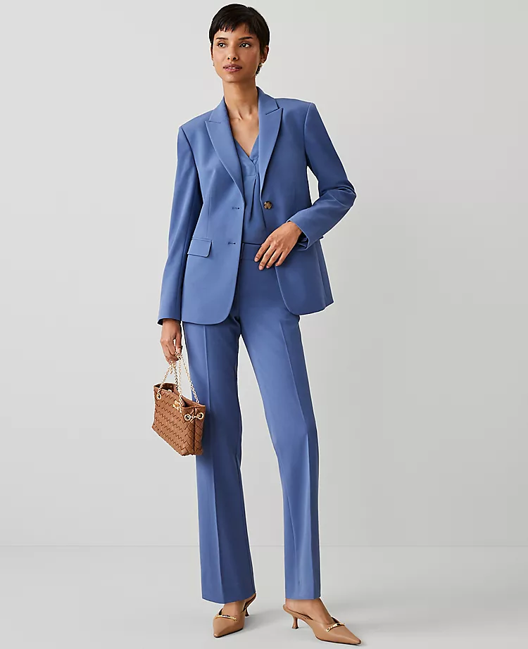 The Petite Mid Rise Straight Pant in Seasonless Stretch