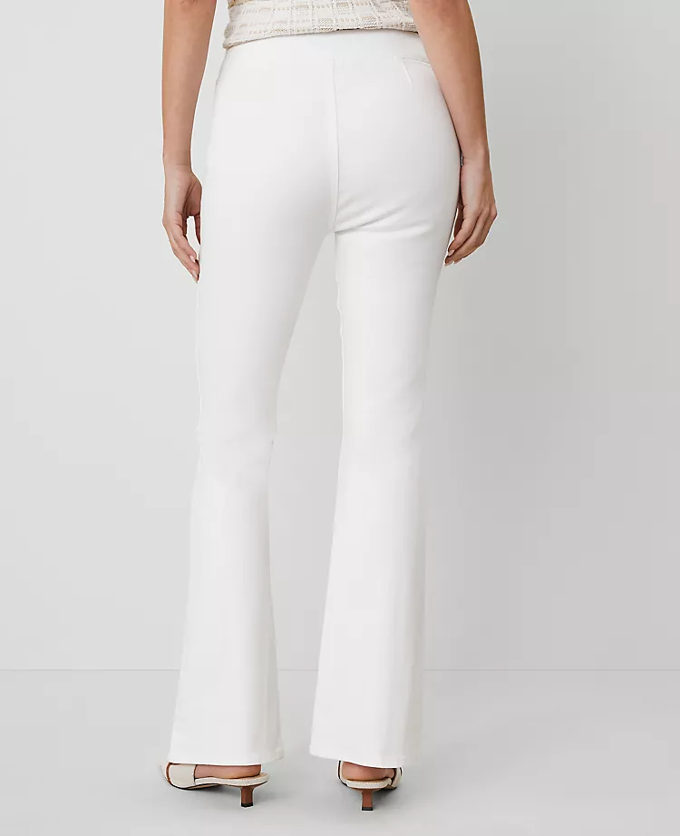 The Petite Pull-On Flare Jean &mdash; Curvy Fit