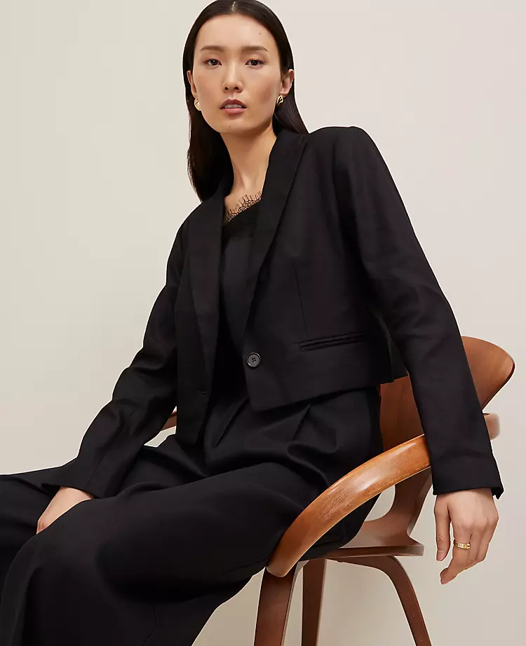 The Petite Cropped Blazer in Linen Blend