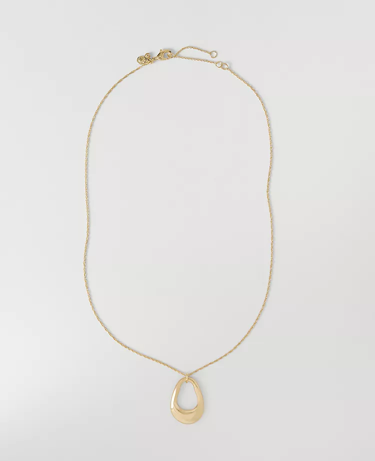 Open Oval Pendant Necklace