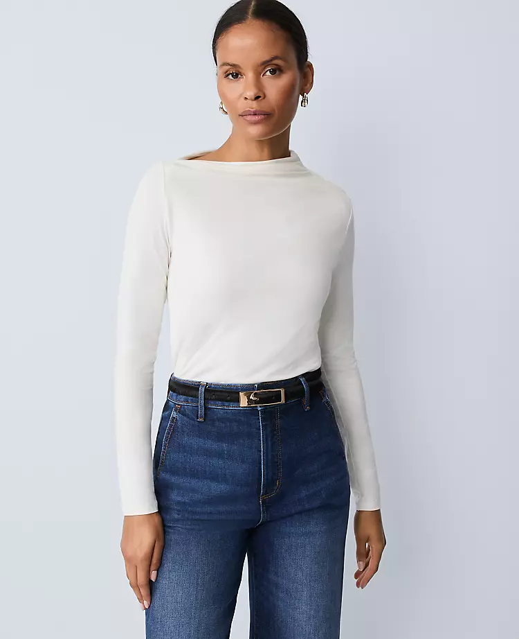 Asymmetric Ruched Top